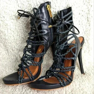 L'INTERVALLE Heel sandals NEW  WITHOUT TAGS ! color black size 6